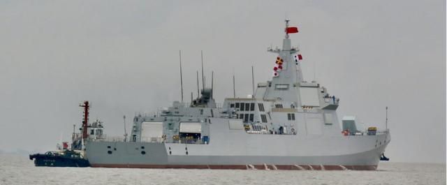 深度解析，中国海军新一代驱逐舰055大驱与美国阿利伯克级驱逐舰的对比研究，中国海军新一代驱逐舰055大驱与阿利伯克级驱逐舰对比研究深度解析
