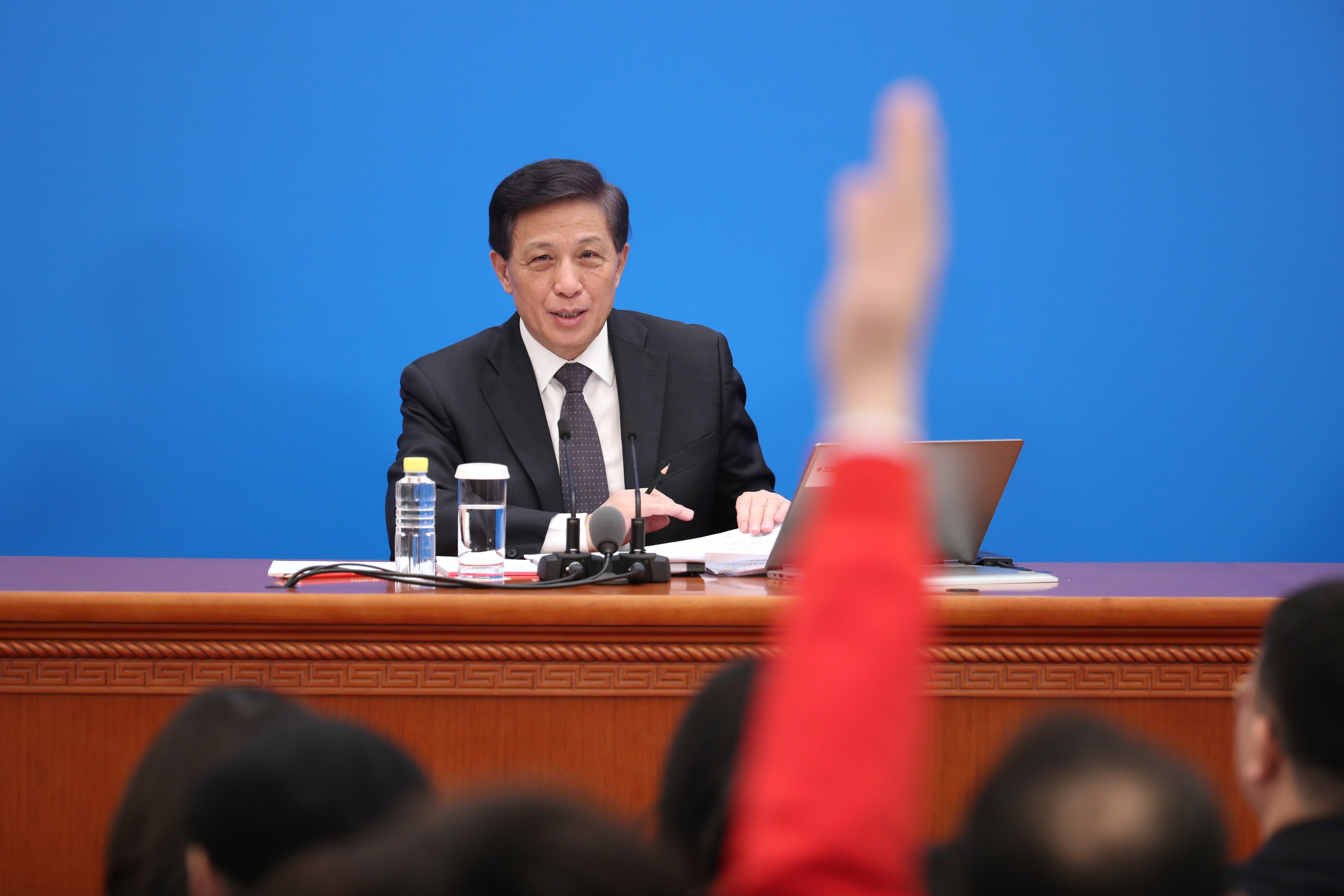 新闻发布会记者提问稿，新闻发布会媒体提问实录