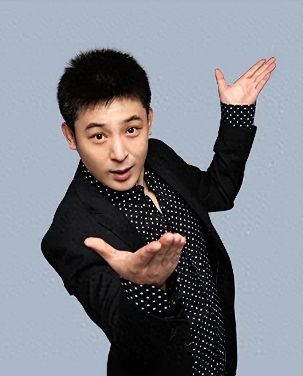 国防大学李莉的丈夫身份揭秘，国防大学李莉丈夫身份揭秘，神秘面纱背后的故事