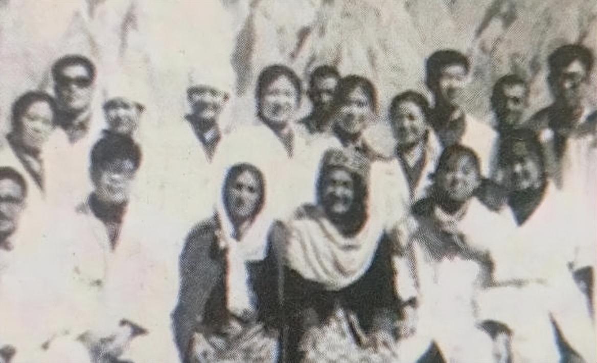 解放军与巴基斯坦，深化合作，共筑友好桥梁，解放军与巴基斯坦深化合作，共筑友好桥梁新篇章