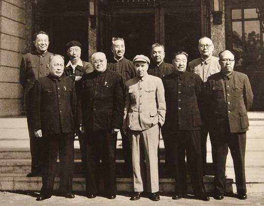 揭秘十大元帅，谁是最能征战的英勇统帅？，揭秘十大元帅，英勇统帅之谁领风骚？