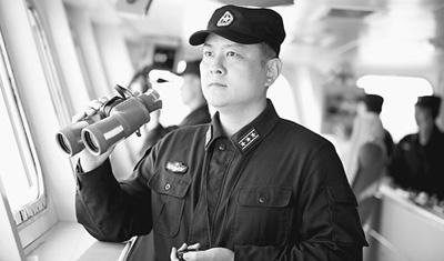 副舰长为什么可以撤换舰长，职责与权力的探讨，副舰长取代舰长，职责与权力的深度探讨