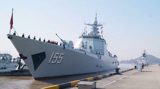 揭秘中国海军护航先锋——揭秘中国海军第38批护航编队中的中国人民解放军海军荆州舰（舷号，131）舰的护航之旅，中国海军荆州舰（舷号131）护航之旅揭秘，第38批护航编队先锋之旅