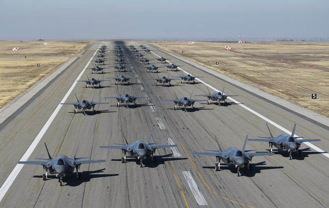 一个空军基地有多少人，探究空军基地人员规模及其构成，空军基地人员规模与构成探究