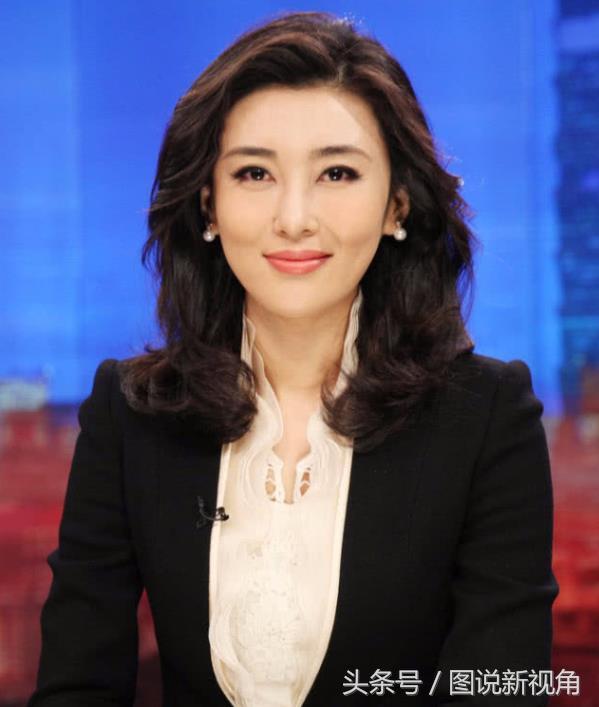 央视最漂亮的女主持人——优雅与才华并存的风采展示，央视女主持人风采，优雅与才华并存的最美女主持风采展示