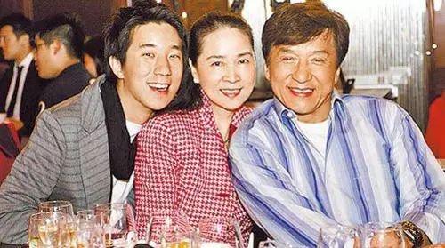 世界新闻头条英文版，掌握全球最新动态，全球最新动态尽在掌握，世界新闻头条英文版