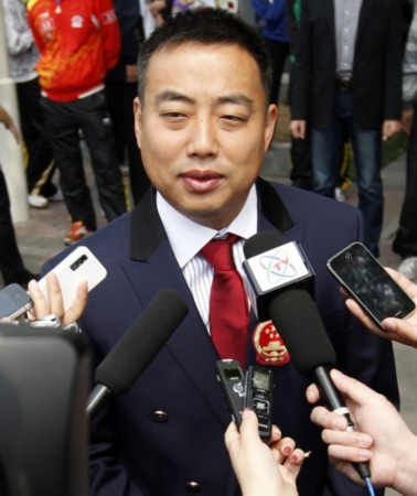 丁晓兵接受中国青年记者采访，深度探讨青年成长与社会责任，丁晓兵深度探讨青年成长与社会责任，成长之路与责任担当专访报道