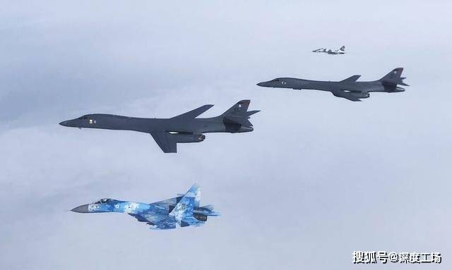 美空军出动12架轰炸机威慑我国，深度解析与反思，美空军轰炸机威慑行动，深度解析与反思