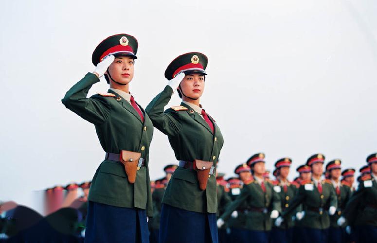 中国女兵图片方阵，展现力量与荣耀，中国女兵图片方阵，力量与荣耀的展现
