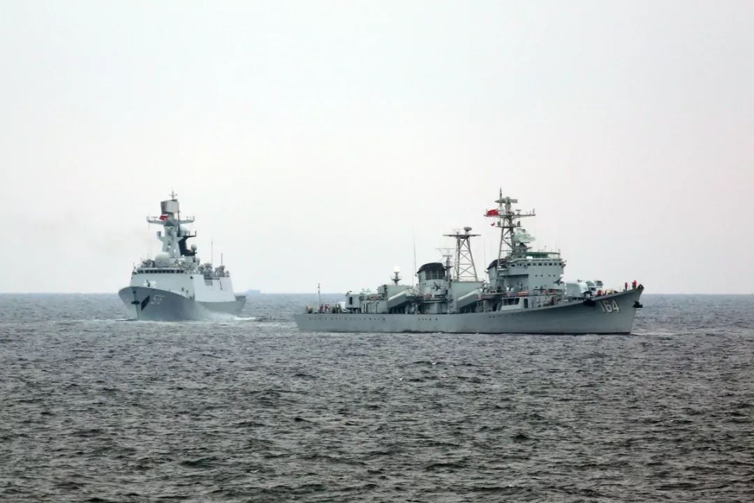海军110舰，强大的实力与荣耀的象征，海军110舰，实力强大与荣耀的象征