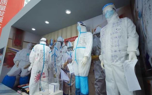 共和国勋章，致敬九位杰出人物，共和国勋章，致敬九位杰出人物的荣耀时刻