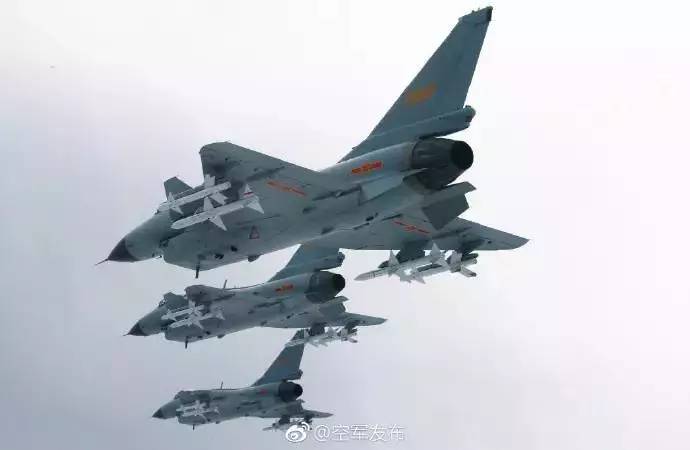 雄风3与鹰击18，两大武器系统的优势与特点比较，雄风3与鹰击18武器系统优势与特点比较分析