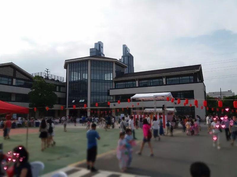 日本与中国，两个国家的实力对比，中日两国实力对比，探究日本与中国的国家发展差异