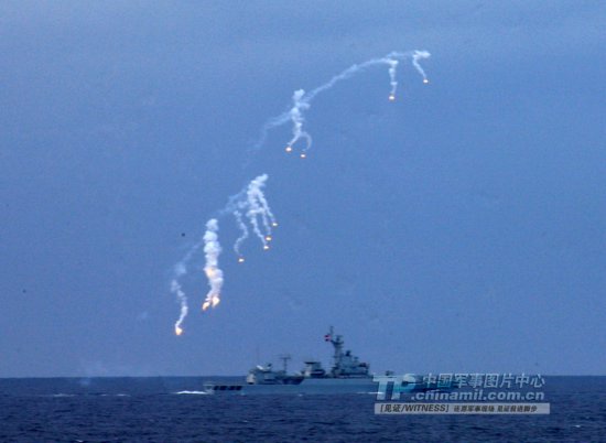 中美南海差点开战，原因、影响及未来展望，中美南海紧张局势，原因、影响及未来展望