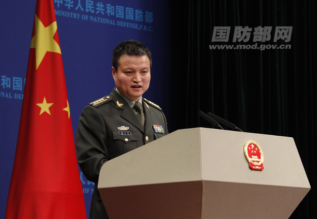 关于二炮和武警哪个地位高的探讨，二炮与武警地位比较，深度探讨与解析