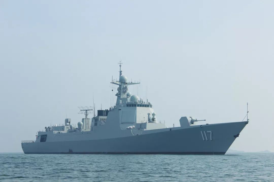 中国海军舰艇155舰在亚丁湾的护航之旅，中国海军舰艇155舰亚丁湾护航之旅纪实