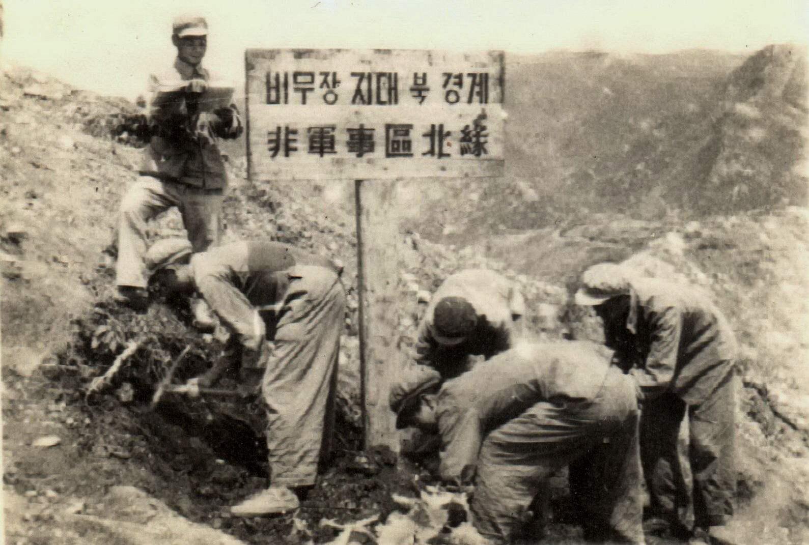 中国人民志愿军进入朝鲜战争时间，历史回顾与启示，朝鲜战争，中国人民志愿军进入的历史回顾与启示