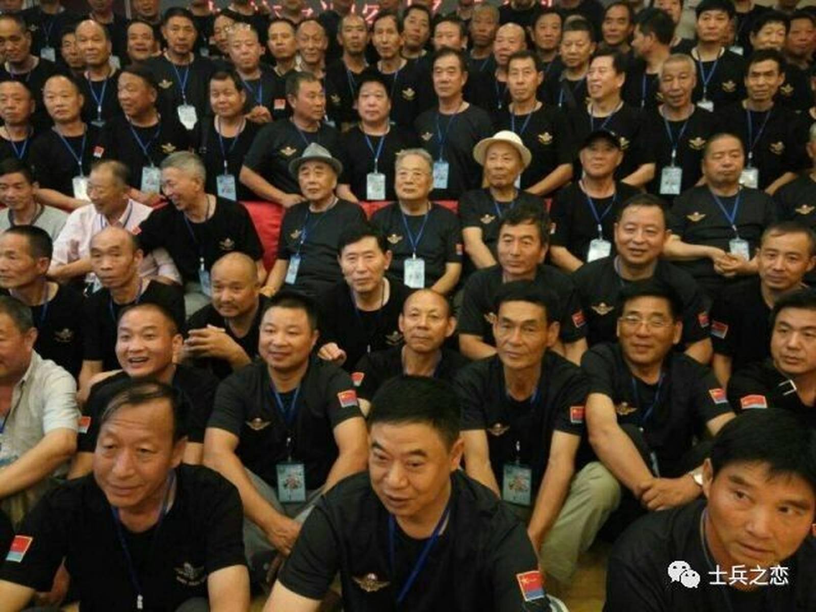 空降兵15军43师战友录，共铸辉煌岁月，空降兵15军43师战友录，共铸辉煌岁月，铭记战友情深