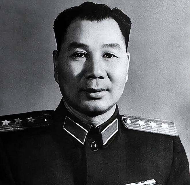 揭秘，中国人民解放军第一任总参谋长是谁？，中国人民解放军第一任总参谋长揭秘，是谁担任了这一重要职务？