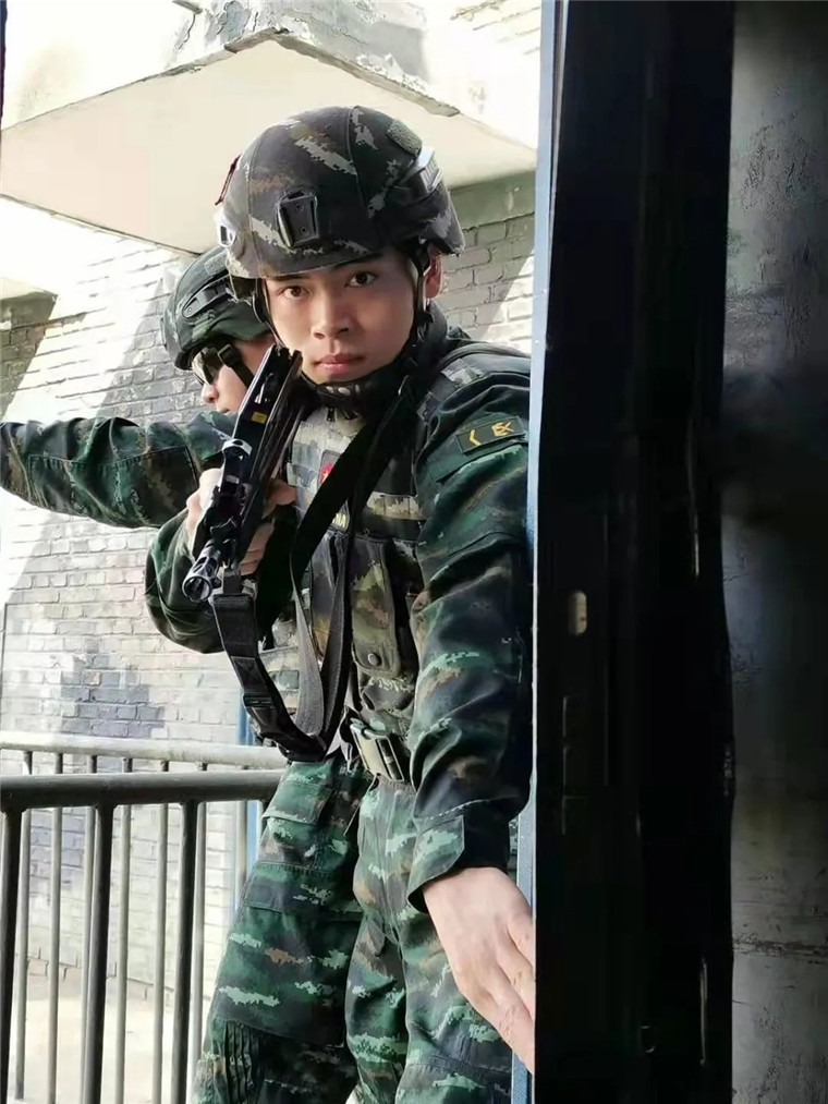 武警8741部队发生打架事件的真相与反思，武警8741部队打架事件真相揭秘与反思