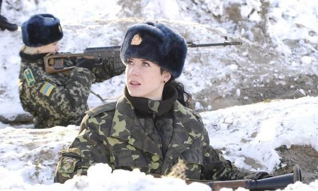 揭秘最美女兵亮相背后的故事，揭秘最美女兵亮相背后的故事，荣耀与付出并存