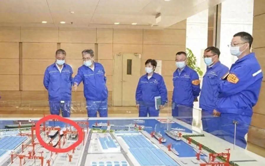 揭秘中国海军新成员，广西舰——首艘075型两栖攻击舰的崭新篇章，首艘075型两栖攻击舰广西舰揭秘，中国海军新力量的崛起