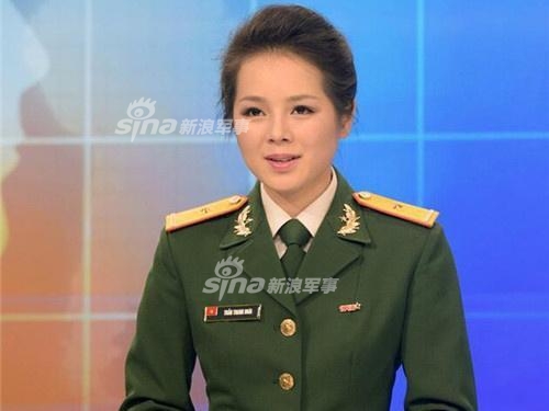 军事频道主持人刘羽洋，星光熠熠的传媒新星，军事频道主持人刘羽洋，传媒新星，星光熠熠