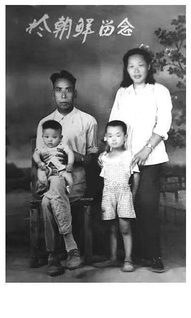 志愿军绽放歌词——青春赞歌的无尽荣光，志愿军绽放歌词，青春赞歌中的无尽荣光与荣耀