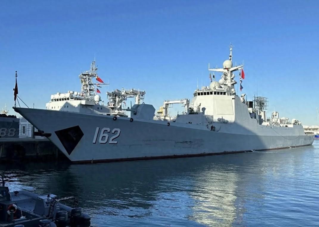 揭秘中国海军新利器，052D无锡舰，揭秘中国海军新利器，052D无锡舰的震撼力量