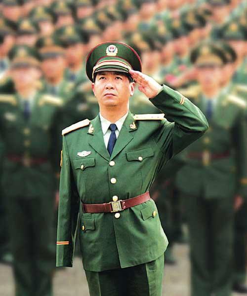 丁晓兵有没有子女，一位英雄将领的家庭揭秘，揭秘丁晓兵的家庭，是否有子女，英雄将领背后的故事