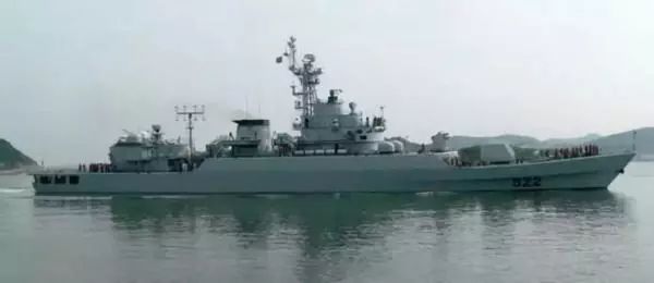 揭秘中国海军的骄傲——522舰，一艘多功能战舰的传奇故事，揭秘中国海军多功能战舰传奇，522舰的骄傲与荣耀
