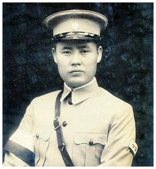 解放日报与解放军报，两大报纸的历史沿革与差异分析，解放日报与解放军报的历史沿革与差异深度解析