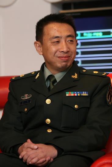 解放军马晓明个人简历，一位英勇无畏的军人传奇，解放军马晓明，英勇无畏的军人传奇人生