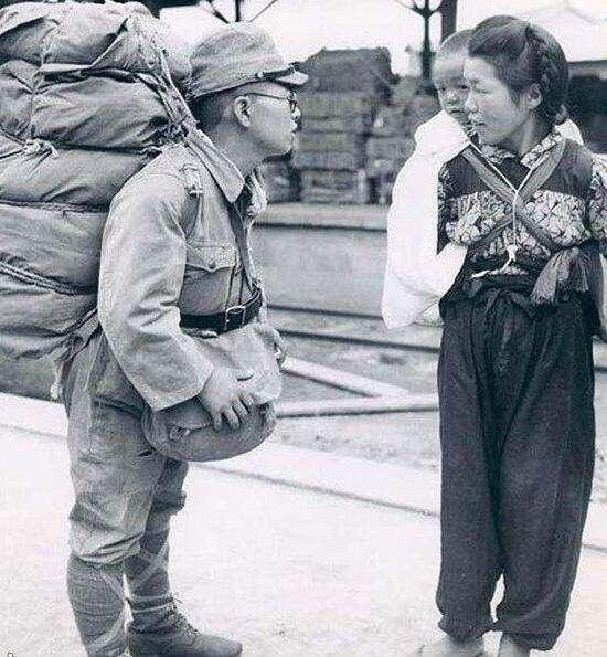 中国女兵的图片大全，展现飒爽英姿的她们，中国女兵飒爽英姿图片大全
