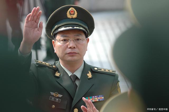 集团军长和战区司令谁大，职责与权力的深度解析，集团军长与战区司令的职责与权力深度解析，谁更大？