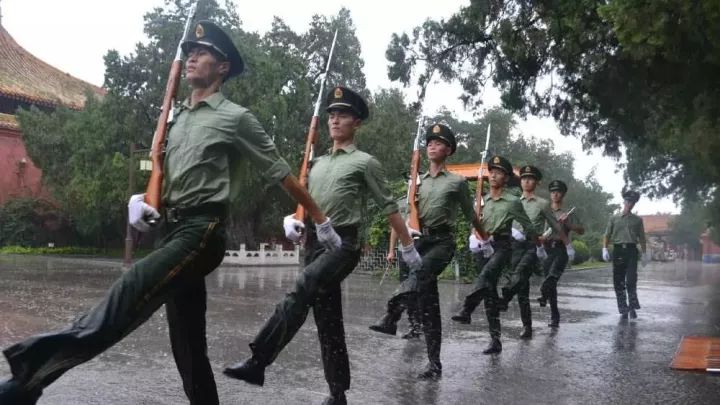 国旗护卫队张自轩，荣耀与使命的象征，国旗护卫队张自轩，荣耀使命的象征