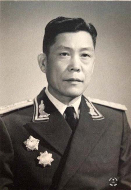 志愿军63军军长简介，英勇将领的辉煌一生，志愿军63军军长生平简介，英勇将领的辉煌一生