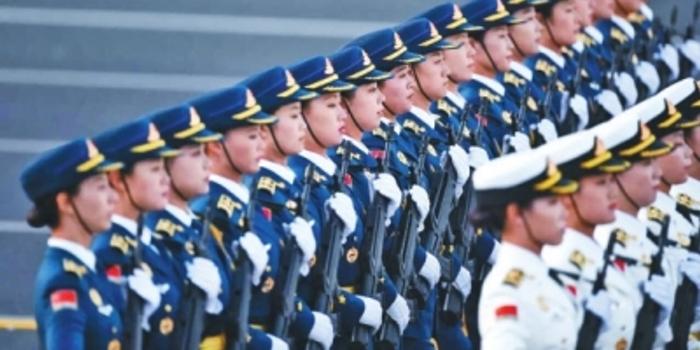 三军女子仪仗队阅兵视频，展现巾帼英雄风采，三军女子仪仗队阅兵，巾帼英雄风采展现