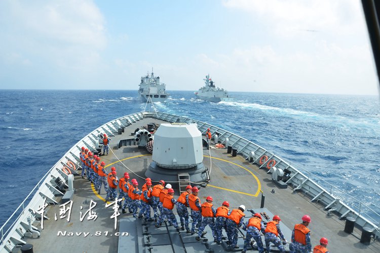 南海舰队驱逐舰爆炸事件深度解析，南海舰队驱逐舰爆炸事件深度剖析