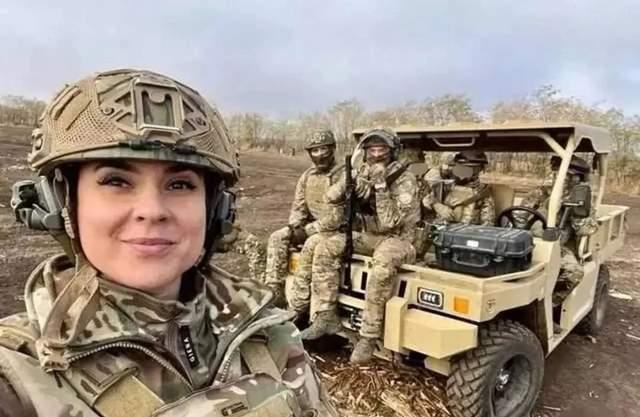 解放军新式单兵装备，科技赋能，战斗力倍增，解放军新式单兵装备科技赋能，战斗力倍增的利器