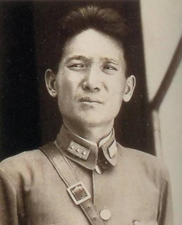历史背景分析（或深度解析）