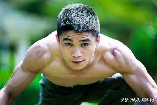 有多少中国军人参加过猎人学校？深度解析与历程回顾，深度解析，中国军人参与猎人学校的历程与人数回顾