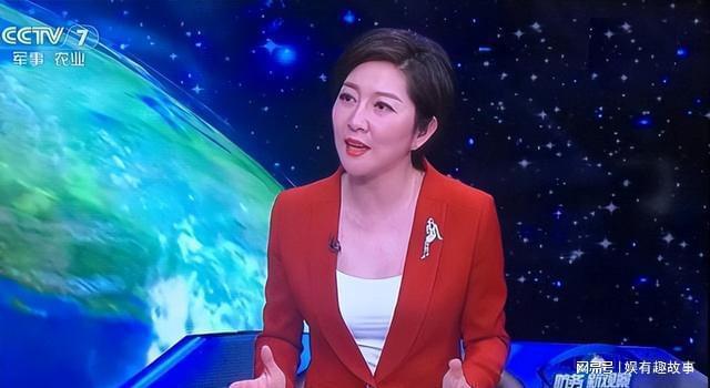 军事频道女主持纪，闪耀荧屏的军事之花，军事频道女主持纪，荧屏上的军事之花闪耀光芒