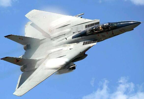 歼-15与F-14，空中巨匠的对比与探析，歼-15与F-14，空中巨匠对比探析
