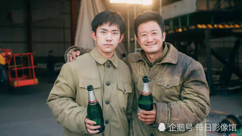战火中的英雄传奇