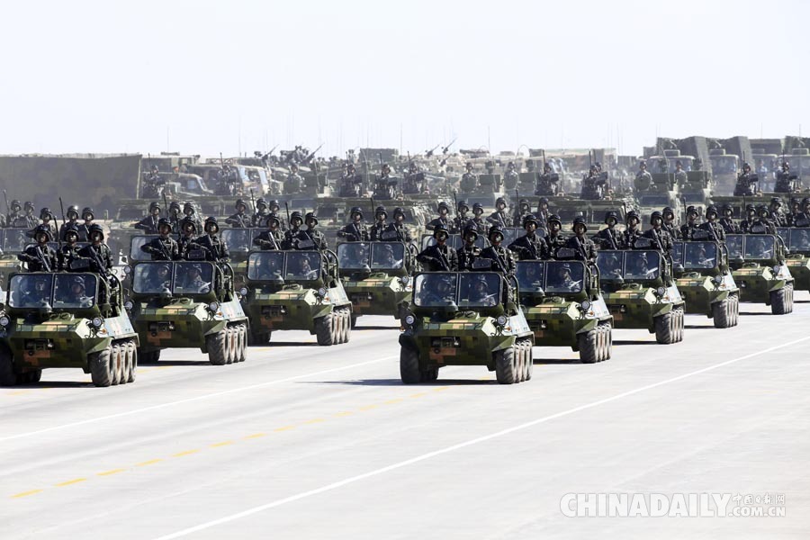 中国人民解放军朱日和基地，历史沿革与战略地位解析，中国人民解放军朱日和基地的历史沿革与战略地位探析