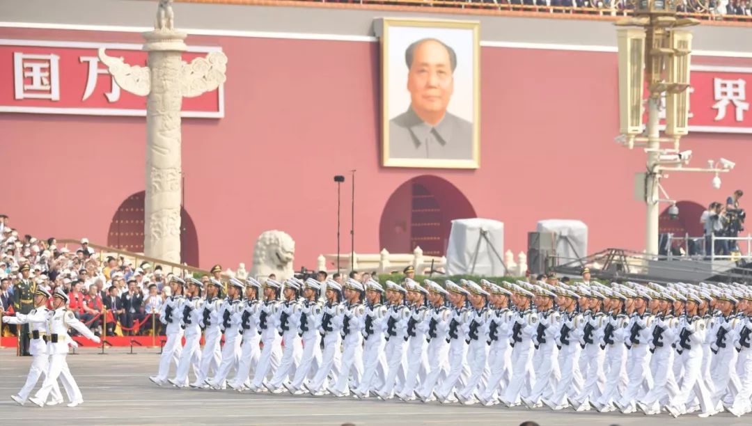 庆祝中华人民共和国成立七十周年，回顾2009国庆大阅兵高清完整版，回顾辉煌瞬间，庆祝中华人民共和国七十周年国庆大阅兵盛典高清完整版