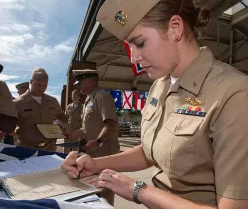 美国女兵的开放程度，深度探讨与解析，美国女兵开放程度的深度探讨与解析