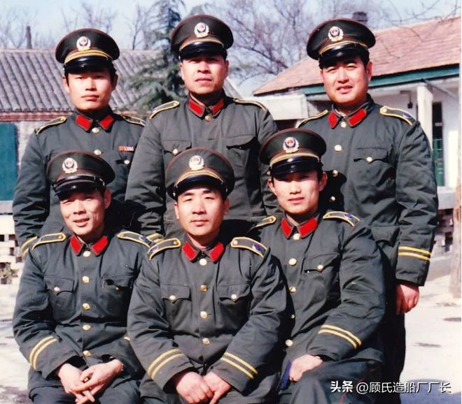 关于83式警服的深度解析，83式警服深度解析，历史、设计、意义与影响