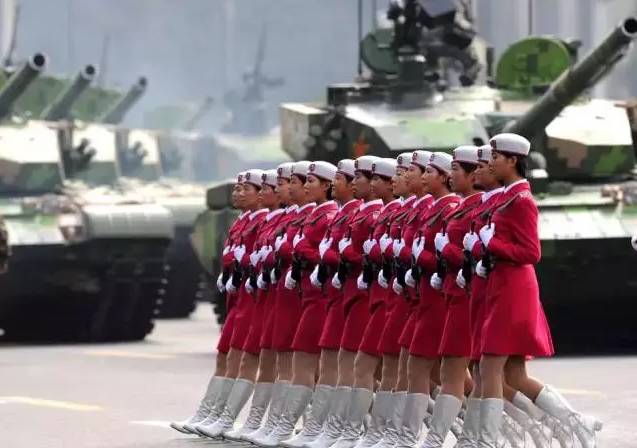 女兵阅兵的电影是什么？深度解析与推荐，女兵阅兵题材电影深度解析与推荐
